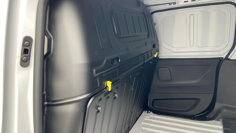Vauxhall Combo Cargo Combo Xl Electric 100kW Pro 52kWh H1 Van Auto